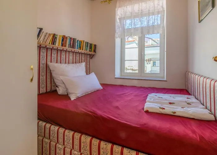 Goga Lägenhet Selce